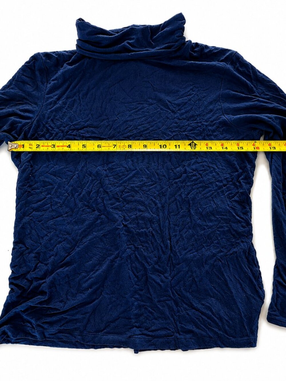 Tahari Navy Blue Turtleneck Long Sleeve Lightweight Top M NWOT - Picture 4 of 9